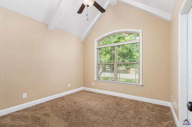 303 Grand Reserve Way, Kathleen, GA 31047