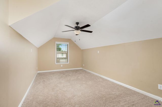 303 Grand Reserve Way, Kathleen, GA 31047