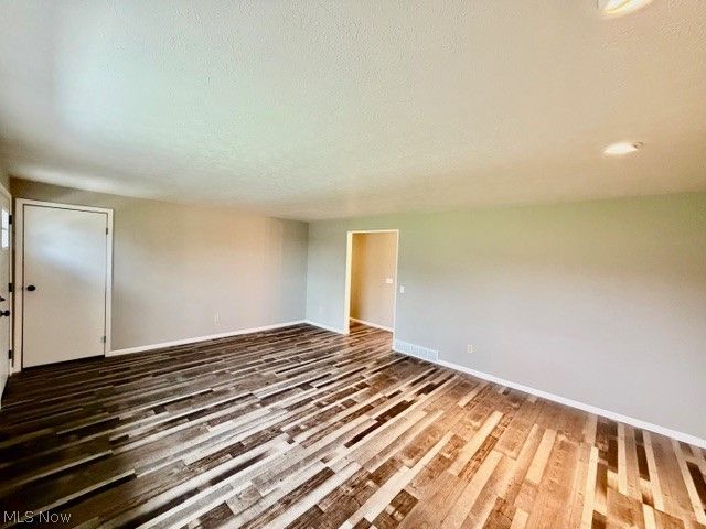6277 Shepler Church Avenue SW, Navarre, OH 44662
