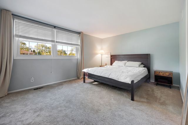 650 BUTTERFIELD Drive, Algonquin, IL 60102