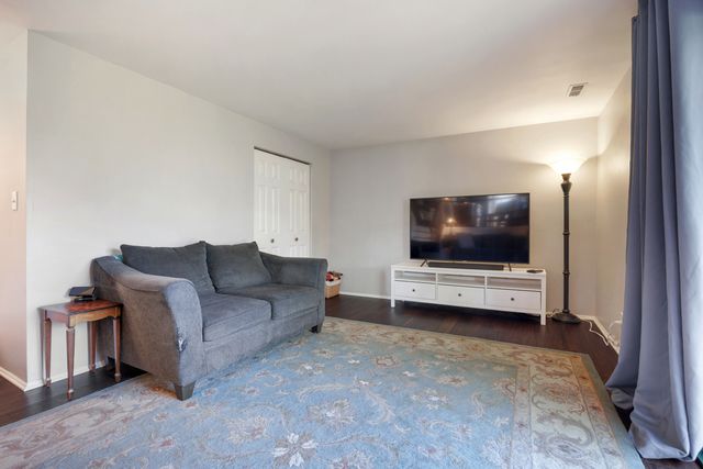 650 BUTTERFIELD Drive, Algonquin, IL 60102