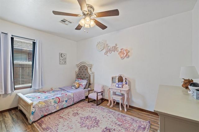 9913 SW 23rd Street, Yukon, OK 73099