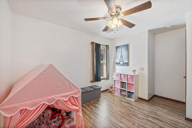 9913 SW 23rd Street, Yukon, OK 73099