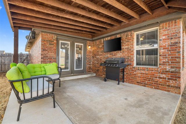 9913 SW 23rd Street, Yukon, OK 73099