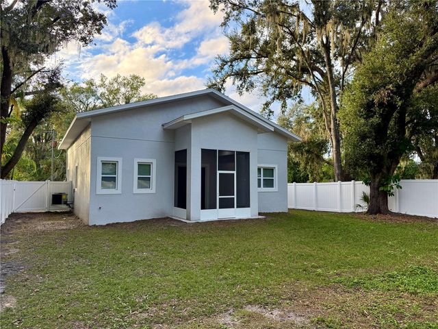 14 S FOREST STREET, Plant City, FL 33563