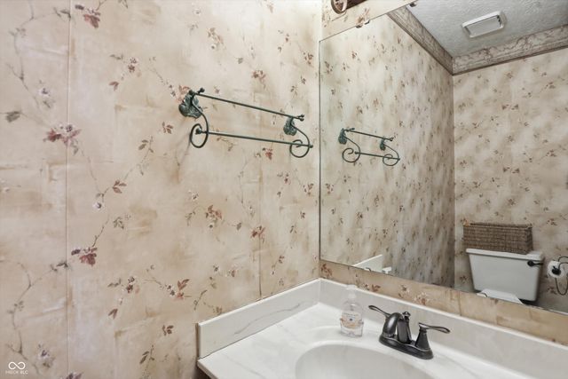 6723 Silver Tree Drive, Indianapolis, IN 46236