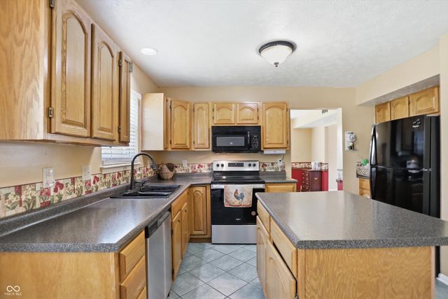 6723 Silver Tree Drive, Indianapolis, IN 46236