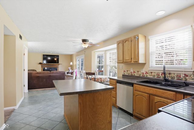 6723 Silver Tree Drive, Indianapolis, IN 46236