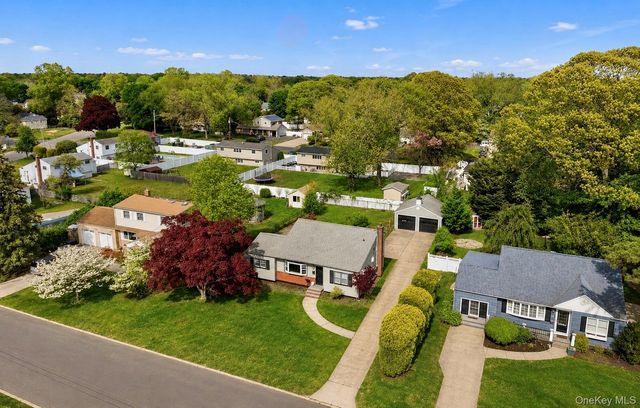 1413 Peters Boulevard, Bay Shore, NY 11706