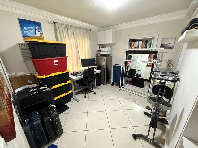 300 SW 71st Ave, Miami, FL 33144