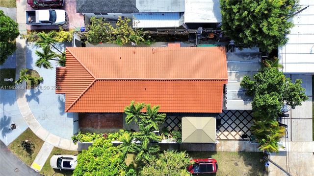 300 SW 71st Ave, Miami, FL 33144