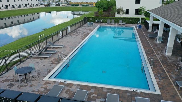 438 NE 12th St, Florida City, FL 33034