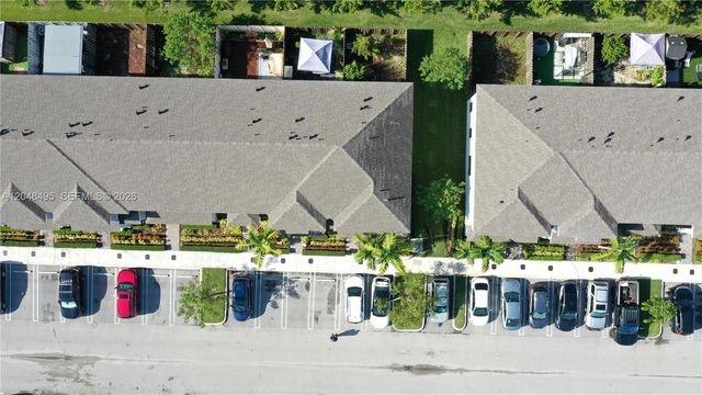 438 NE 12th St, Florida City, FL 33034