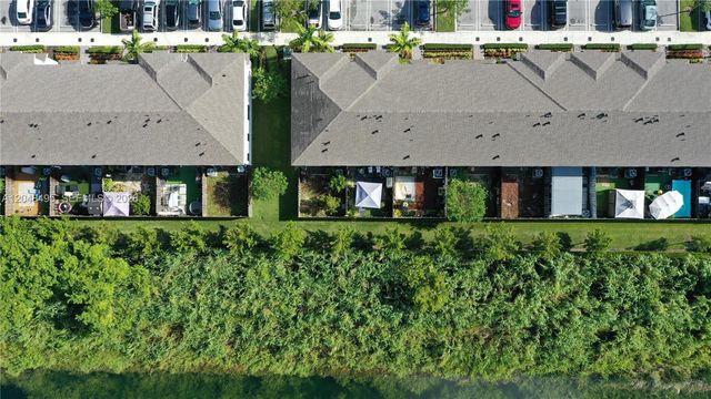 438 NE 12th St, Florida City, FL 33034