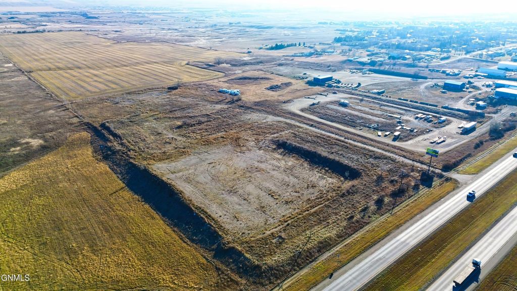 Address unavailable. photo 17