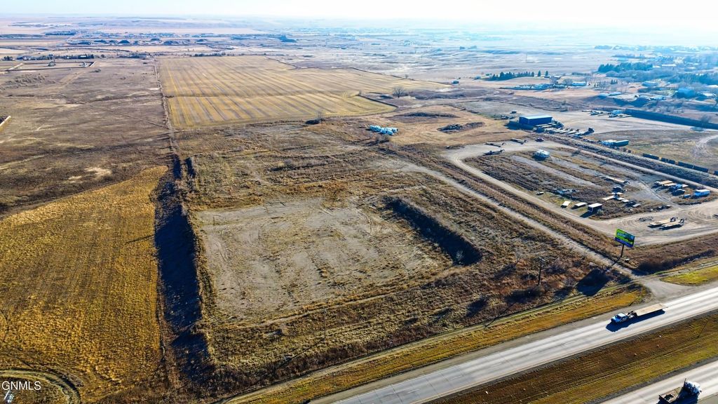 Address unavailable. photo 22