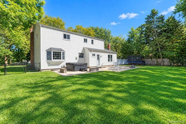 284 Marlin Street, Dix Hills, NY 11746
