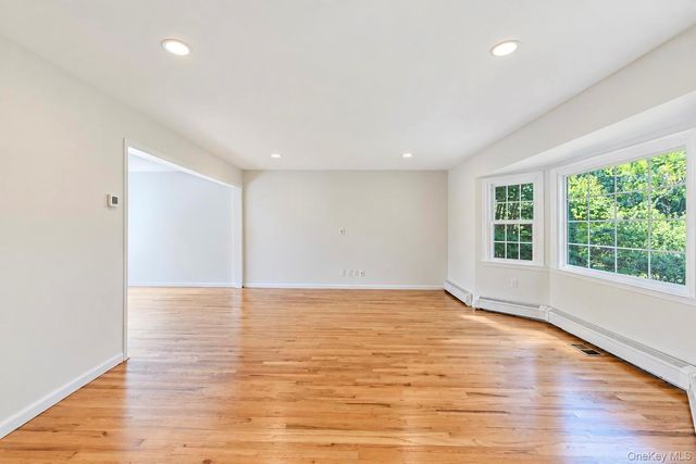284 Marlin Street, Dix Hills, NY 11746