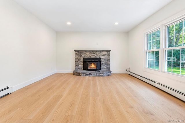284 Marlin Street, Dix Hills, NY 11746