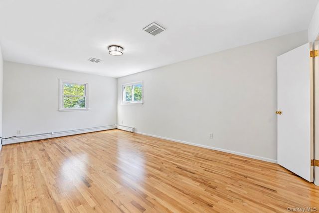 284 Marlin Street, Dix Hills, NY 11746