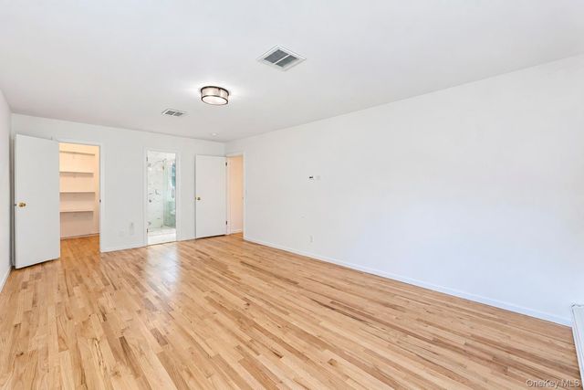 284 Marlin Street, Dix Hills, NY 11746