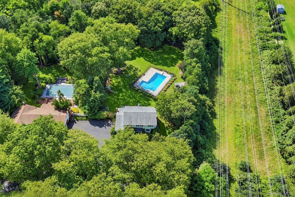 284 Marlin Street, Dix Hills, NY 11746 — photo 5