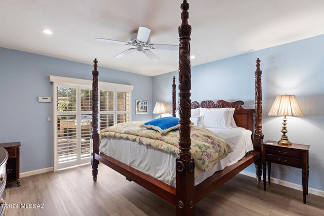 6404 N Desert Wind Circle, Tucson, AZ 85750