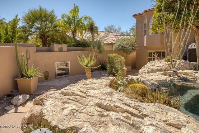 6404 N Desert Wind Circle, Tucson, AZ 85750