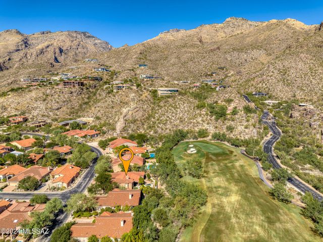 6404 N Desert Wind Circle, Tucson, AZ 85750