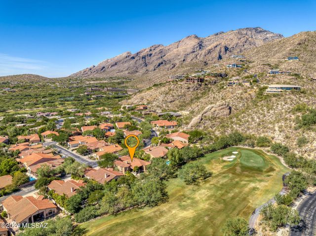 6404 N Desert Wind Circle, Tucson, AZ 85750