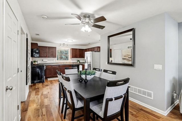 8873 Lagoon Drive, Brighton, MI 48116