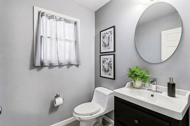 8873 Lagoon Drive, Brighton, MI 48116