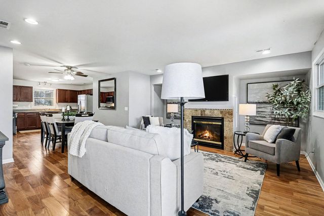 8873 Lagoon Drive, Brighton, MI 48116