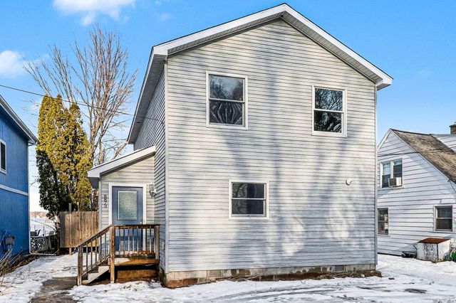 8873 Lagoon Drive, Brighton, MI 48116
