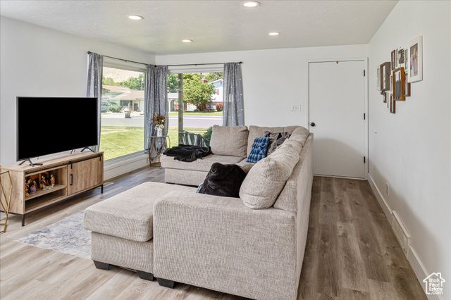 607 HOLIDAY DR, Brigham City, UT 84302