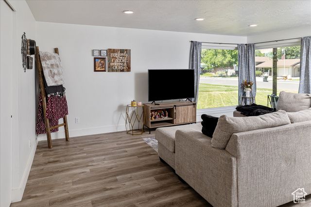 607 HOLIDAY DR, Brigham City, UT 84302