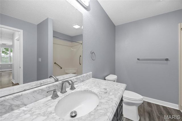 2237 Glenfield Drive, Belleville, IL 62221