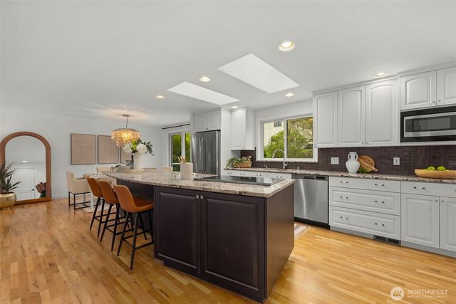 7424 NE 120th Street, Kirkland, WA 98034