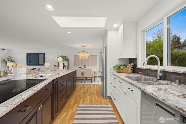 7424 NE 120th Street, Kirkland, WA 98034