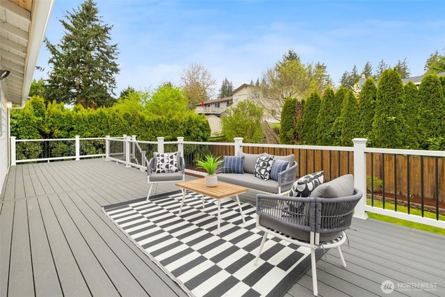 7424 NE 120th Street, Kirkland, WA 98034