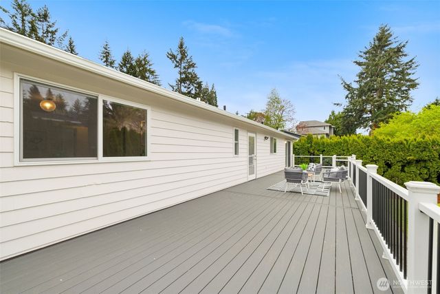 7424 NE 120th Street, Kirkland, WA 98034