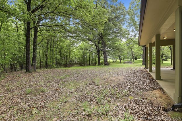 900 W Hardesty Road, Caddo, OK 74729