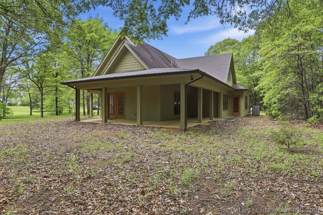 900 W Hardesty Road, Caddo, OK 74729