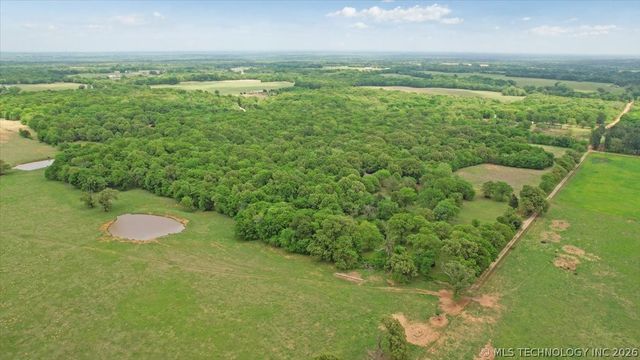 900 W Hardesty Road, Caddo, OK 74729