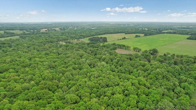 900 W Hardesty Road, Caddo, OK 74729