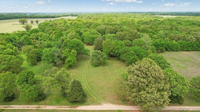 900 W Hardesty Road, Caddo, OK 74729