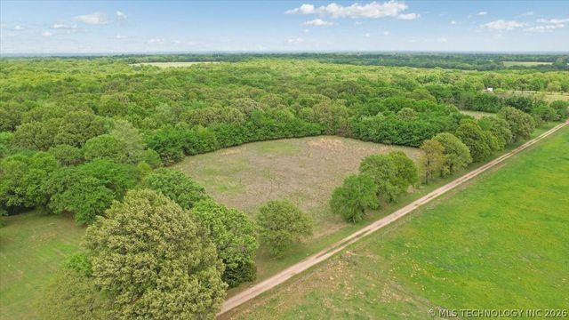 900 W Hardesty Road, Caddo, OK 74729