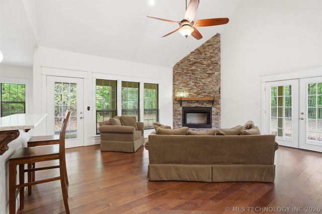 900 W Hardesty Road, Caddo, OK 74729