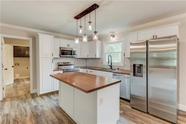 506 Bill Watkins Road, Hoschton, GA 30548