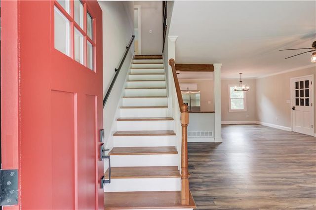 506 Bill Watkins Road, Hoschton, GA 30548